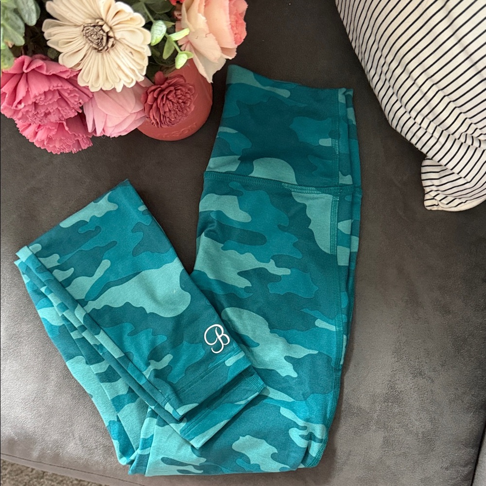 Kids Camouflage Leggings in Teal